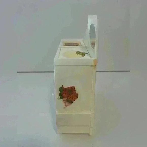 Vintage Barbie Camper Motor Home Rv Vanity Mirror Stove Oven Sink Refrigerator - Picture 5 of 7